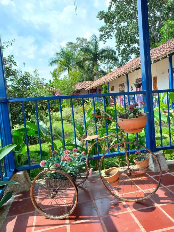 Finca Hotel Villa Del Sol Pueblo Tapao Esterno foto
